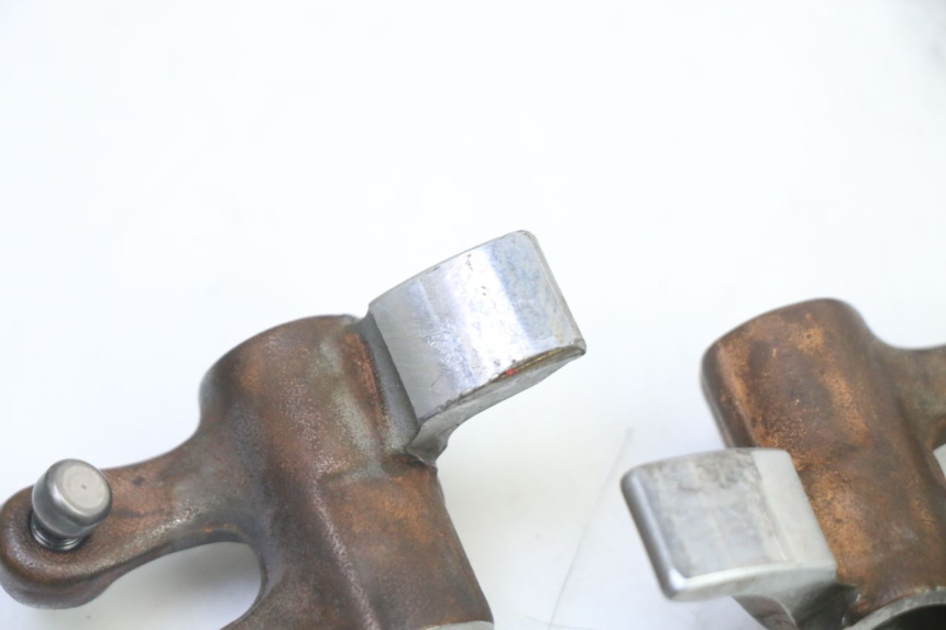 photo de ZYLINDERKOPF PIAGGIO X9 EVOLUTION 125 (2003 - 2007) - Details der Befestigungspunkte