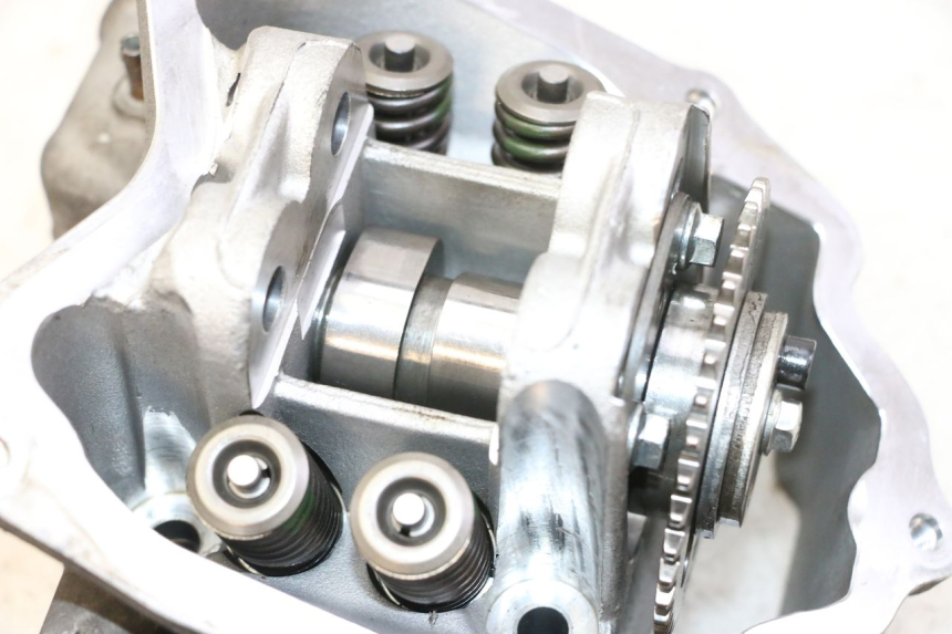 photo de ZYLINDERKOPF PIAGGIO XEVO - X EVO 125 (2007 - 2017) - Kennzeichnungen und Originalreferenzen