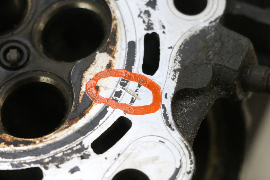 photo de ZYLINDERKOPF YAMAHA XJ6 ABS 600 (2008 - 2016) - Details der Befestigungspunkte