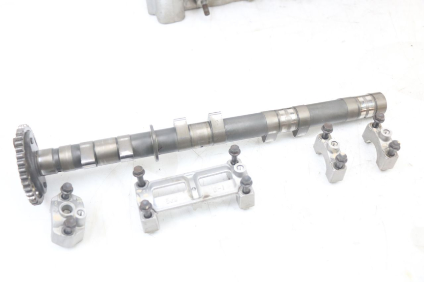 photo de ZYLINDERKOPF YAMAHA FJR ABS 1300 (2006 - 2012) - Alternativer Blickwinkel