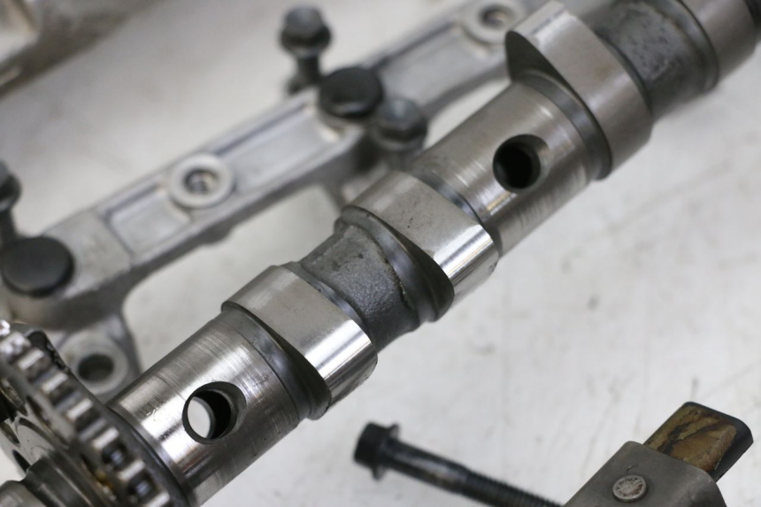 photo de ZYLINDERKOPF YAMAHA FZS FAZER 600 (2001 - 2003) - Zoom auf Gebrauchszustand