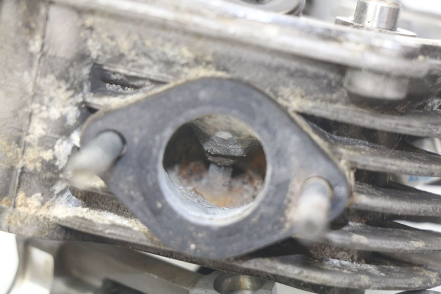 photo de ZYLINDERKOPF YAMASAKI YM T 125 (2015 - 2020) - Zoom auf Komponenten