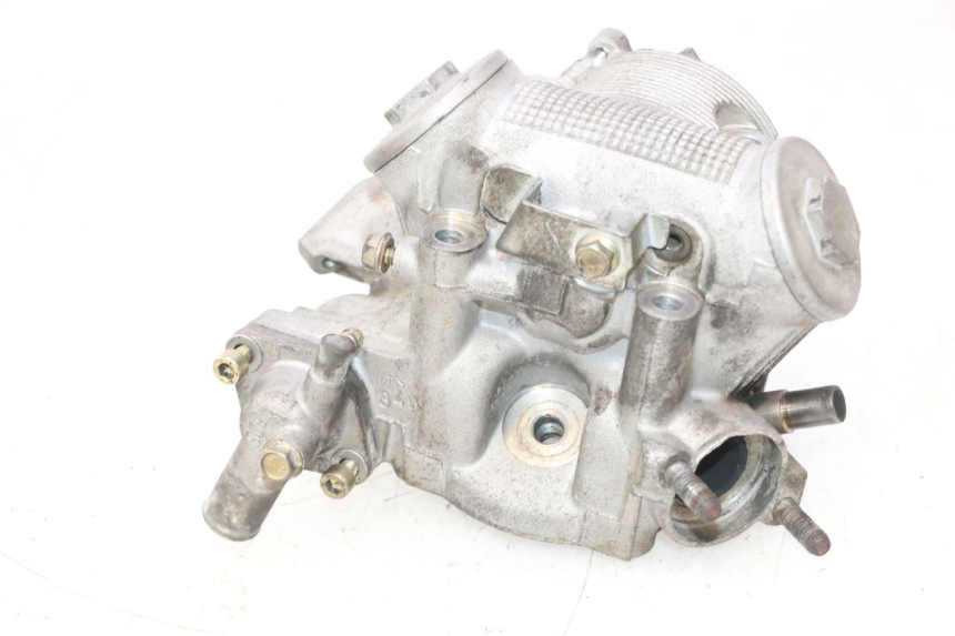 photo de ZYLINDERKOPF YAMAHA YP MAJESTY 125 (2007 - 2010) - Details der Befestigungspunkte
