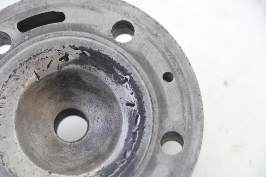 photo de ZYLINDERKOPF YAMAHA YZ 125 (1998 - 2005) - Technische Nahaufnahme