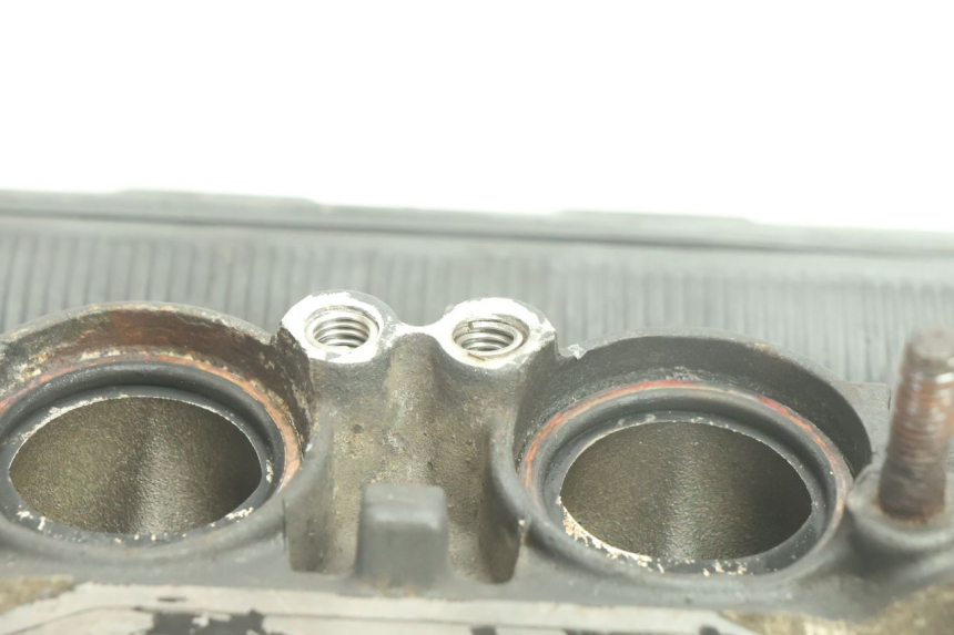 photo de ZYLINDERKOPF YAMAHA YZF R6 600 (2008 - 2009) - Technische Nahaufnahme