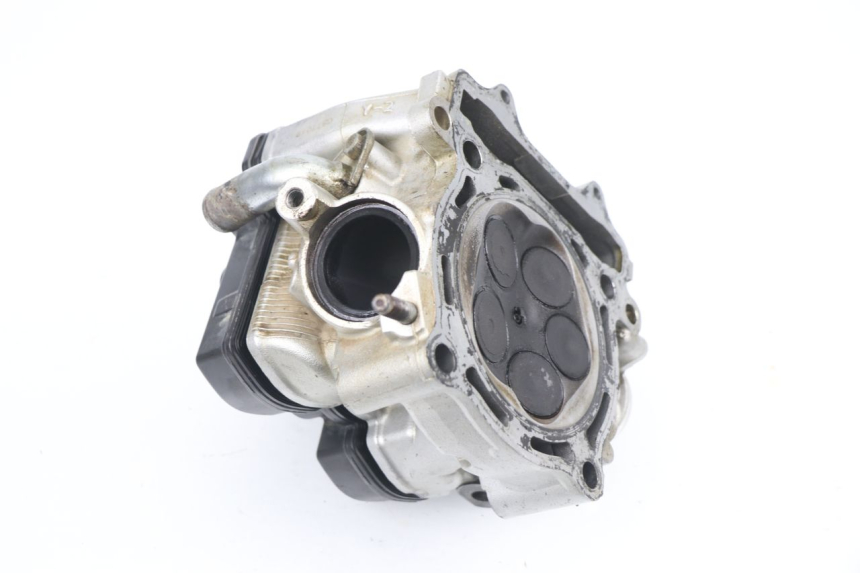 photo de ZYLINDERKOPF YAMAHA YZF YZ-F 450 (2006 - 2009) - Zoom auf Gebrauchszustand