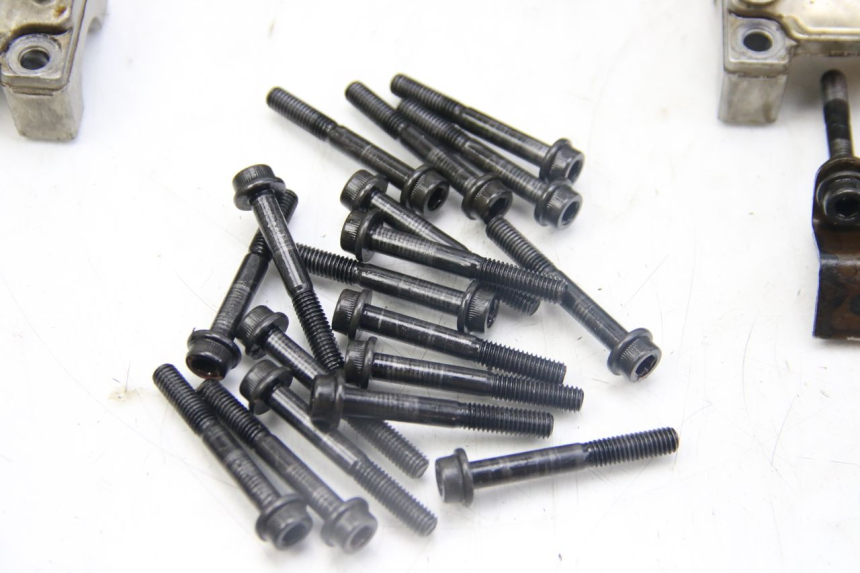 photo de ZYLINDERKOPF KAWASAKI Z ABS 1000 (2014 - 2020) - Alternativer Blickwinkel