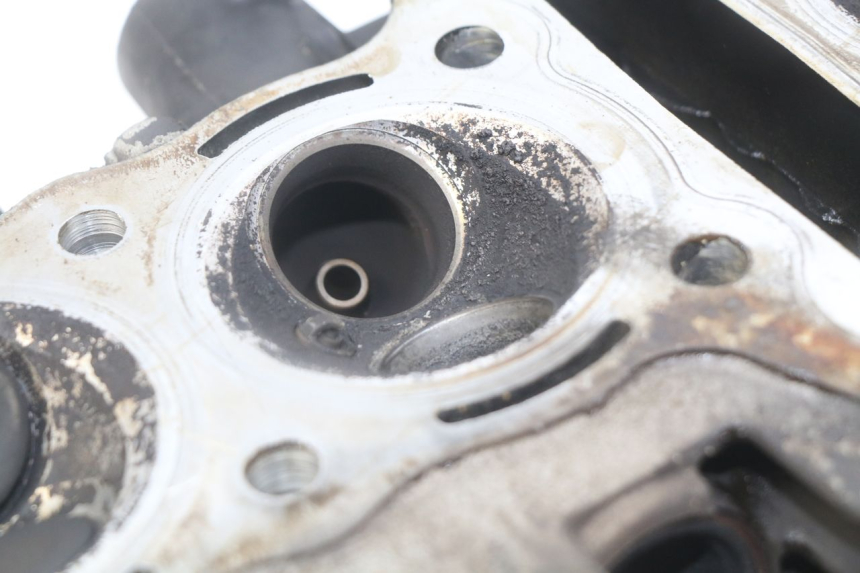 photo de ZYLINDERKOPF KAWASAKI ZR7 ZR-7 S 750 (1999 - 2004) - Detailansicht des Bauteils