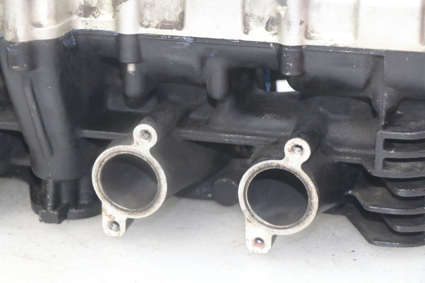 photo de ZYLINDERKOPF KAWASAKI ZR7 ZR-7 S 750 (1999 - 2004) - Charakteristische Merkmale