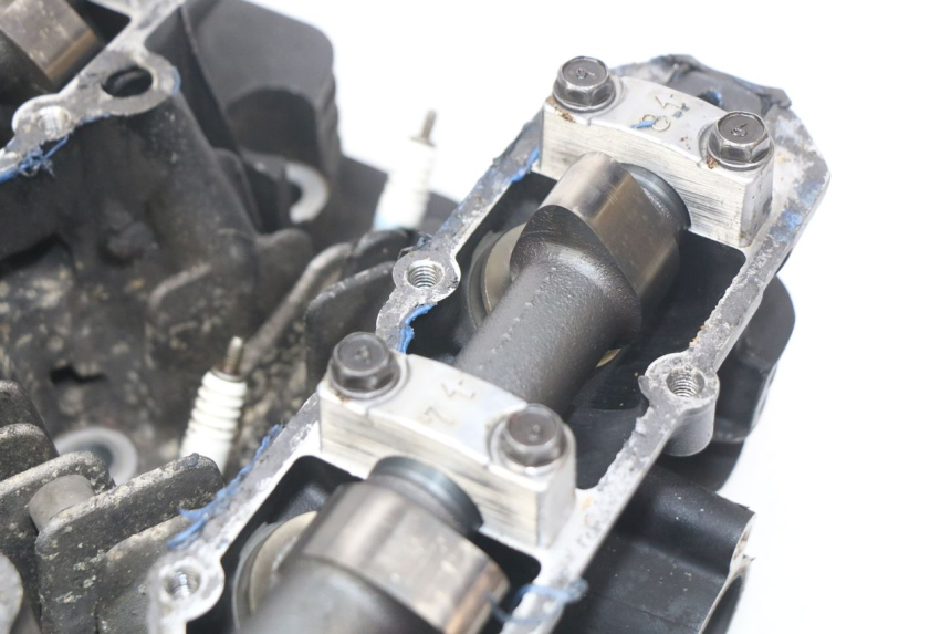 photo de ZYLINDERKOPF KAWASAKI ZR7 ZR-7 S 750 (1999 - 2004) - Technische Nahaufnahme