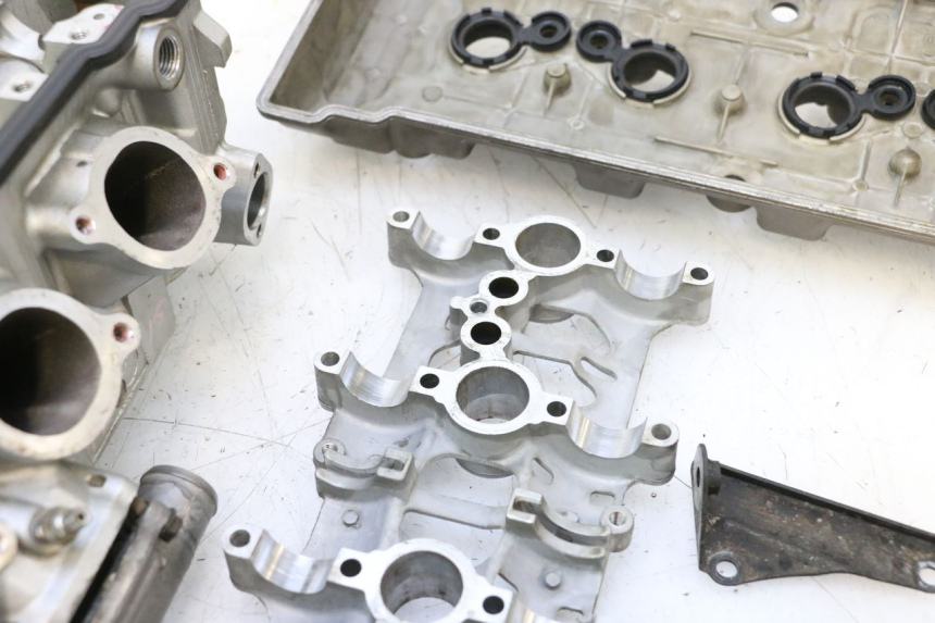 photo de ZYLINDERKOPF KAWASAKI ZX-6R ZX6R 600 (2000 - 2002) - Details der Befestigungspunkte