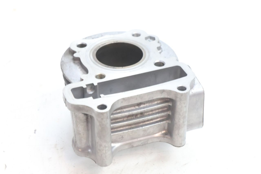 photo de ZYLINDER KYMCO AGILITY 16+ 4T 50 (2018 - 2023) - Zoom auf Gebrauchszustand
