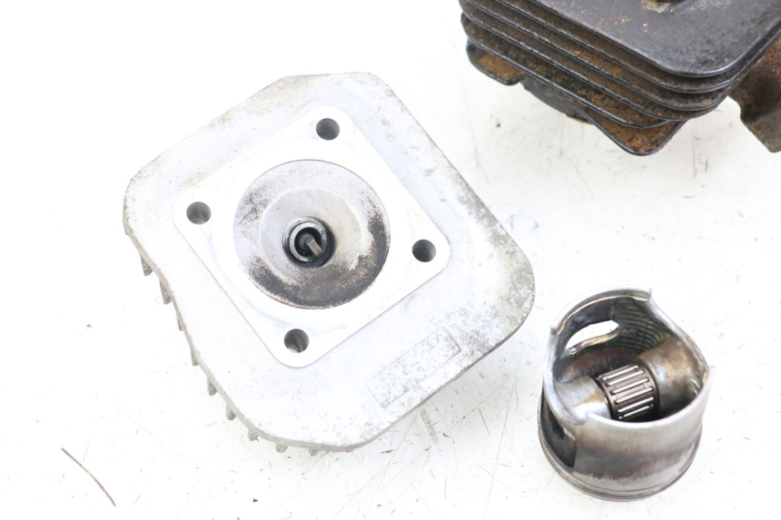 photo de ZYLINDER PEUGEOT BUXY 50 (1993 - 1998) - Zoom auf Komponenten