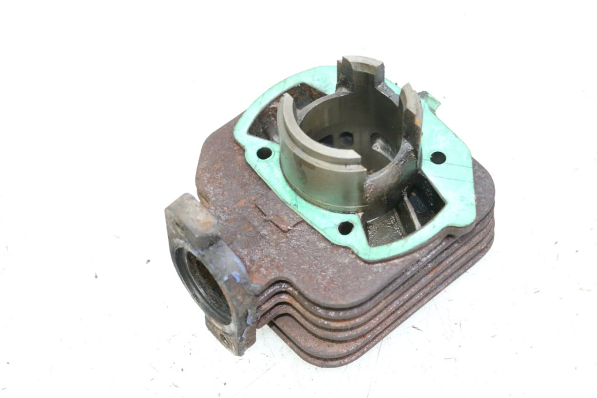 photo de ZYLINDER PEUGEOT KISBEE 2T 50 (2010 - 2017) - Details der Befestigungspunkte