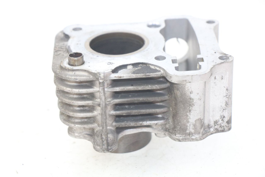 photo de ZYLINDER SYM ORBIT III 3 4T 50 (2018 - 2021) - Oberflächenzustand und Material