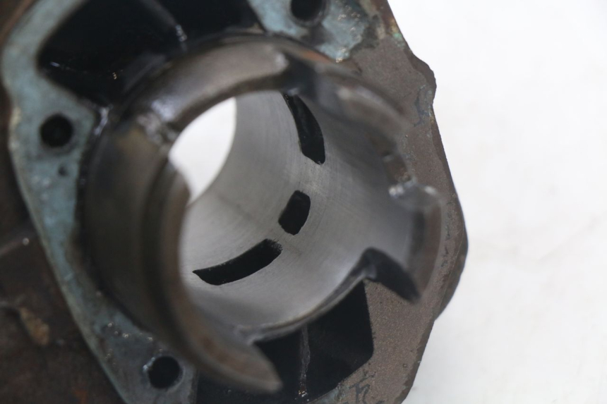 photo de ZYLINDER PEUGEOT LUDIX 50 (2005 - 2007) - Weitere Ansicht des Artikels