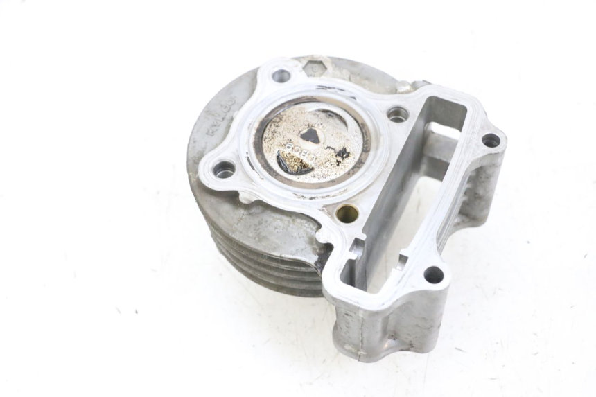 photo de ZYLINDER KOLBEN KYMCO AGILITY 16+ 4T 50 (2018 - 2023) - Alternative Perspektive