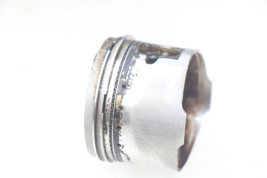 photo de ZYLINDER KOLBEN KYMCO AGILITY 4T 50 (2018 - 2022) - Charakteristische Merkmale