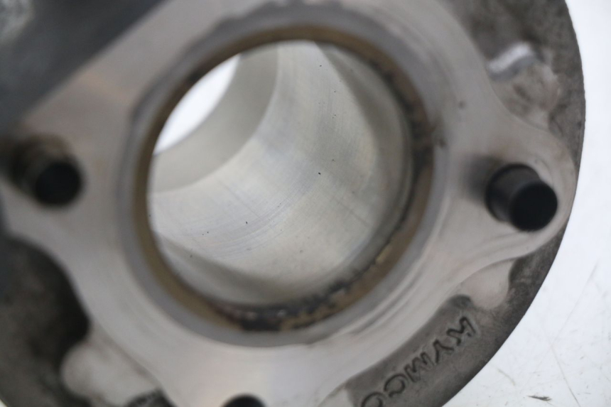 photo de ZYLINDER KOLBEN KYMCO AGILITY 4T 50 (2005 - 2018) - Details der Befestigungspunkte