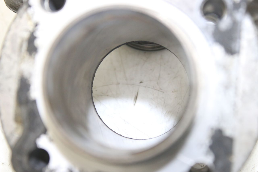 photo de ZYLINDER KOLBEN KYMCO AGILITY 4T 50 (2005 - 2018) - Zoom auf Gebrauchszustand