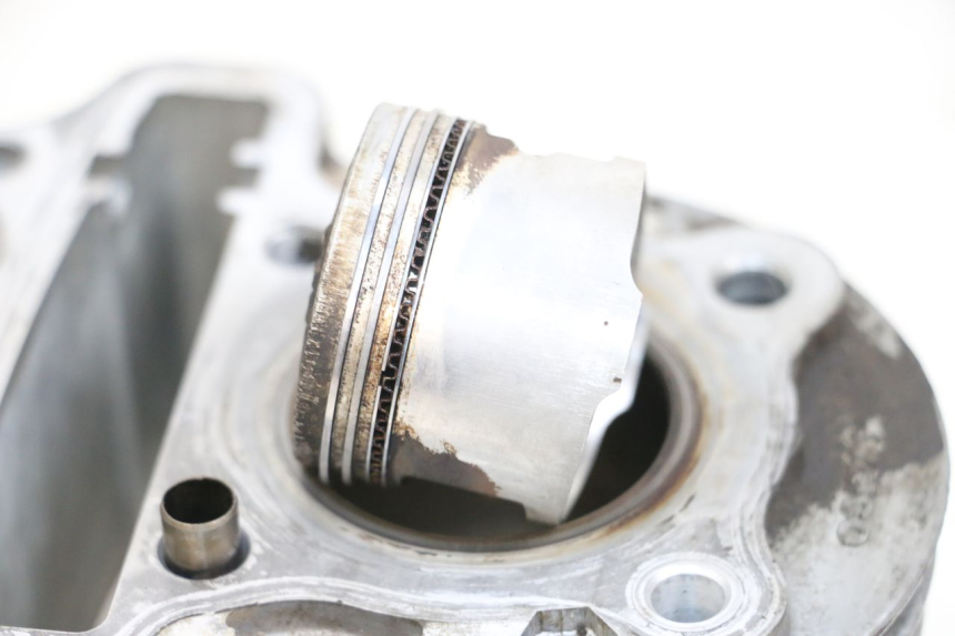 photo de ZYLINDER KOLBEN KYMCO AGILITY 4T 50 (2005 - 2018) - Kennzeichnungen und Originalreferenzen