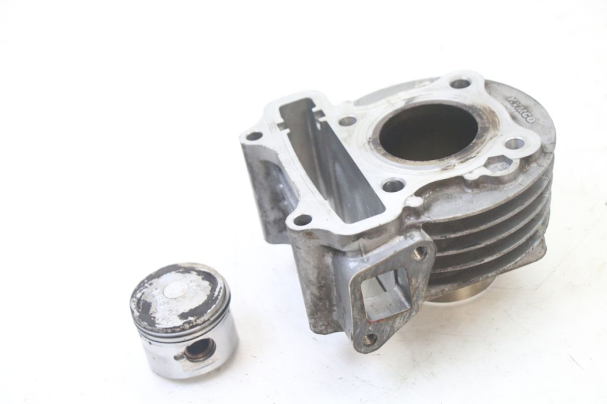 photo de ZYLINDER KOLBEN KYMCO AGILITY 4T 50 (2018 - 2022) - Zoom auf Gebrauchszustand