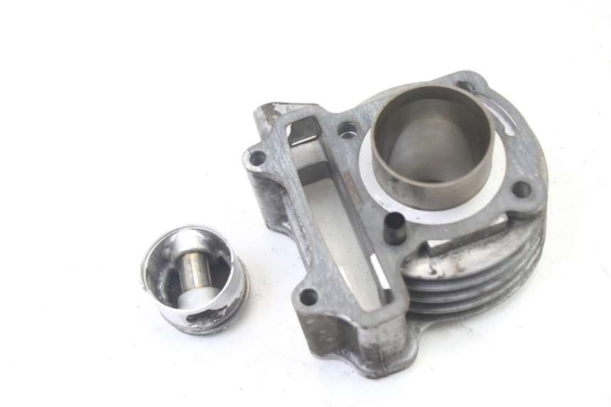 photo de ZYLINDER KOLBEN KYMCO AGILITY 4T 50 (2018 - 2022) - Alternative Perspektive