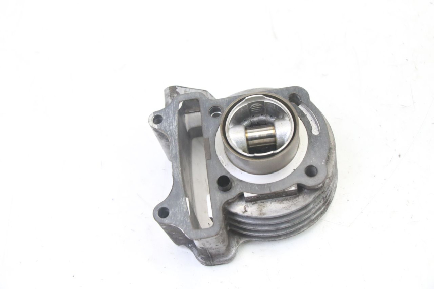 photo de ZYLINDER KOLBEN KYMCO AGILITY 4T 50 (2018 - 2022) - Gesamtansicht des Produkts