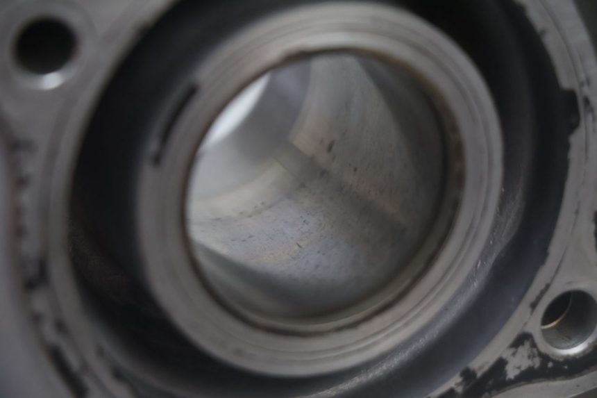 photo de ZYLINDER MIT KOLBEN HINTEN HONDA XLV VARADERO 125 (2007 - 2012) - Weitere Ansicht des Artikels