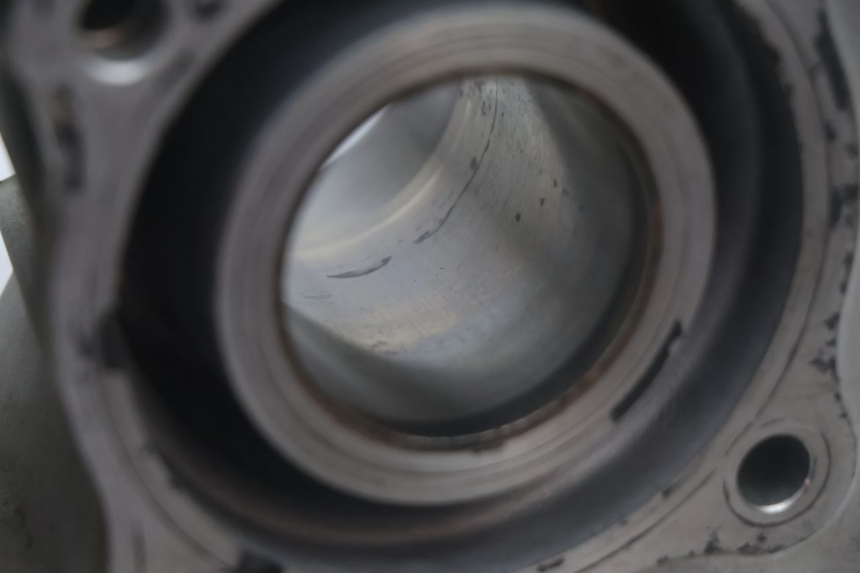 photo de ZYLINDER MIT KOLBEN HINTEN HONDA XLV VARADERO 125 (2007 - 2012) - Geprüftes Gebrauchtteil