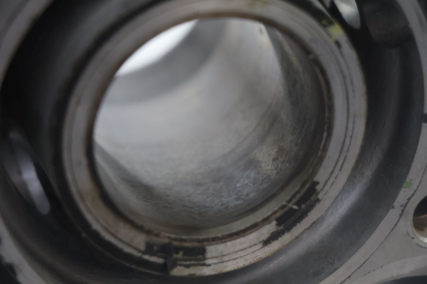 photo de ZYLINDER MIT KOLBEN VORNE HONDA XLV VARADERO 125 (2007 - 2012) - Weitere Ansicht des Artikels