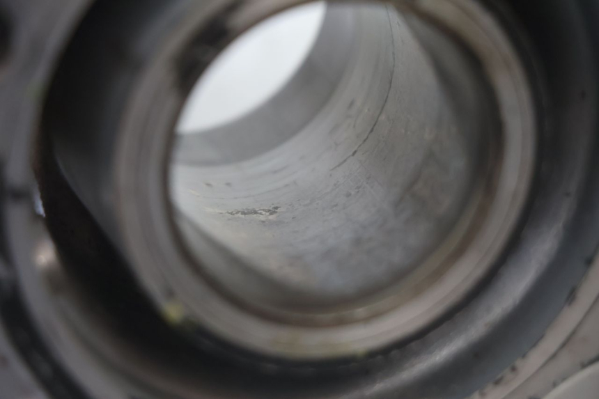 photo de ZYLINDER MIT KOLBEN VORNE HONDA XLV VARADERO 125 (2007 - 2012) - Zoom auf Komponenten