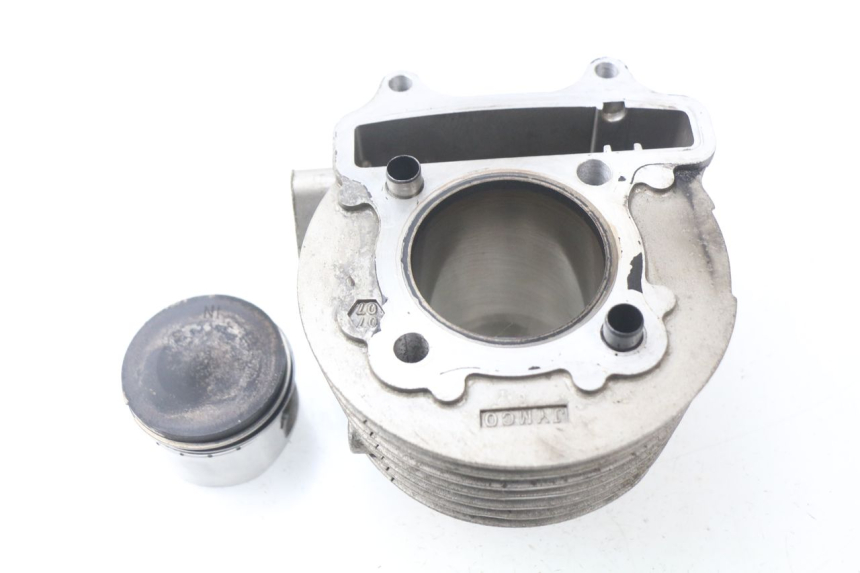 photo de ZYLINDER KOLBEN JONWAY AZTRAL 125 (2008 - 2017) - Zoom auf Komponenten