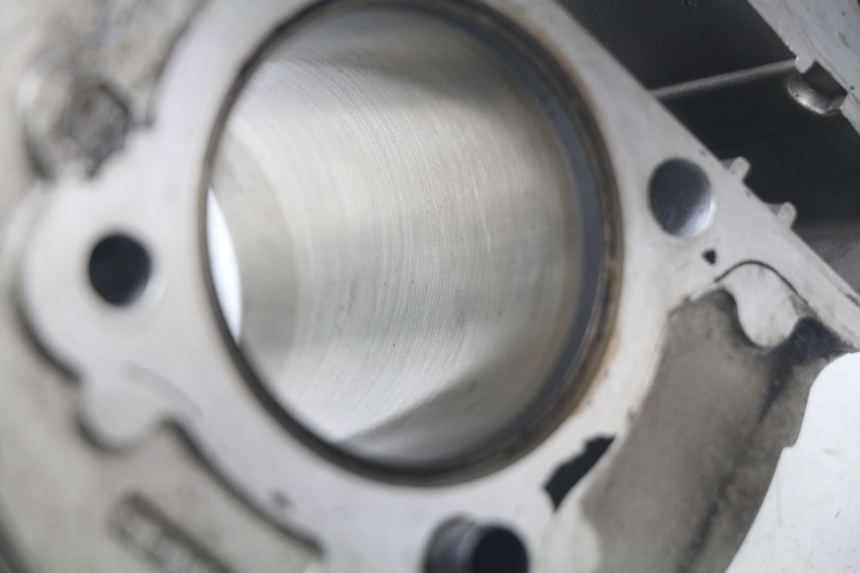 photo de ZYLINDER KOLBEN JONWAY AZTRAL 125 (2008 - 2017) - Zoom auf Gebrauchszustand