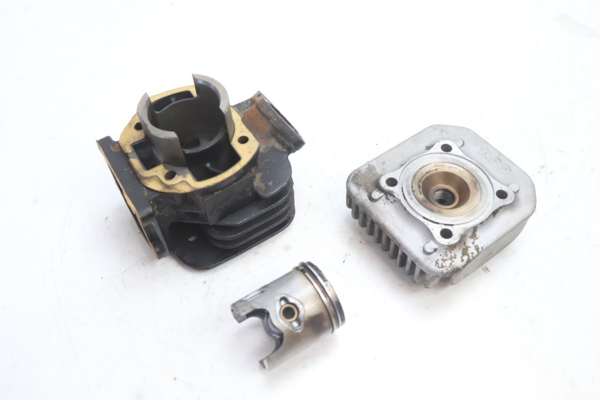photo de ZYLINDER KOLBEN MBK BOOSTER SPIRIT 50 (1996 - 1999) - Zoom auf Gebrauchszustand