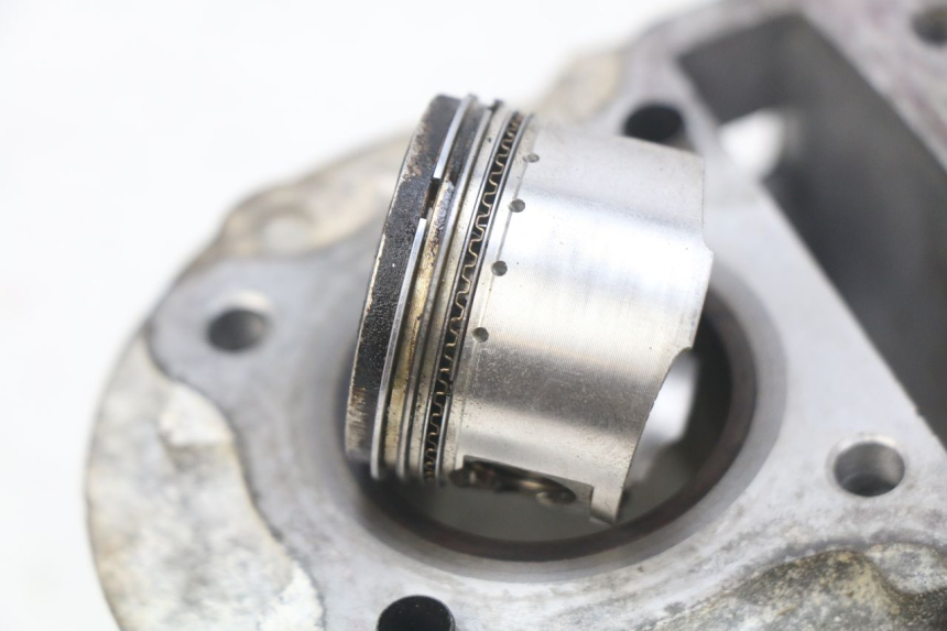 photo de ZYLINDER KOLBEN BAOTIAN BT 50 QT-12 50 (2007 - 2009) - Charakteristische Merkmale