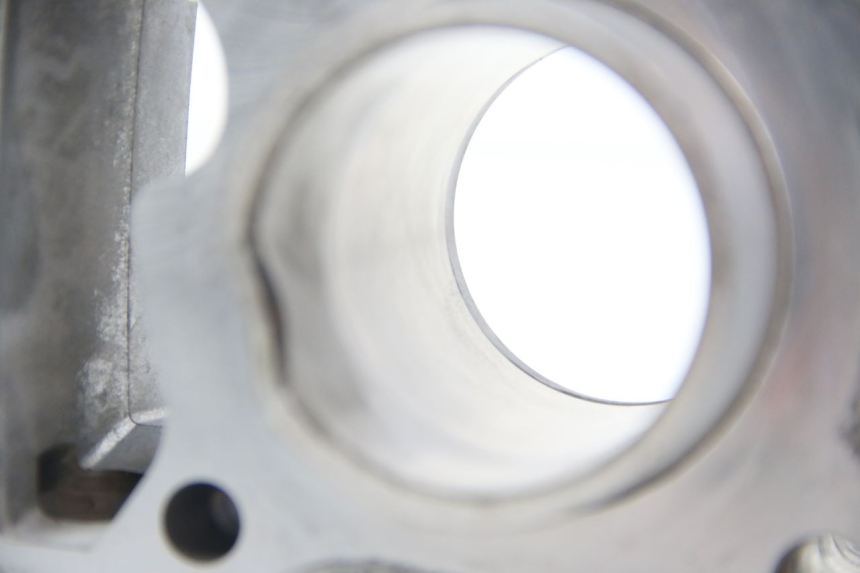 photo de ZYLINDER KOLBEN SUZUKI BURGMAN 125 (2007 - 2014) - Hochauflösende Nahaufnahme