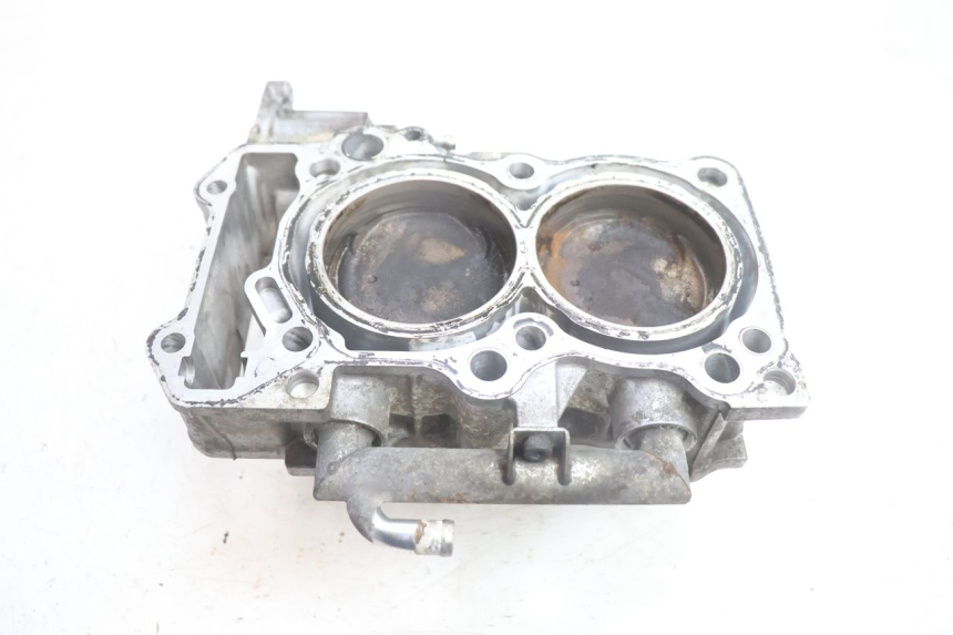 photo de ZYLINDER KOLBEN SUZUKI BURGMAN EXECUTIVE ABS 650 (2006 - 2012) - Technische Nahaufnahme