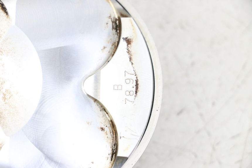 photo de ZYLINDER KOLBEN HONDA CRF R 250 (2020 - 2021) - Details der Befestigungspunkte