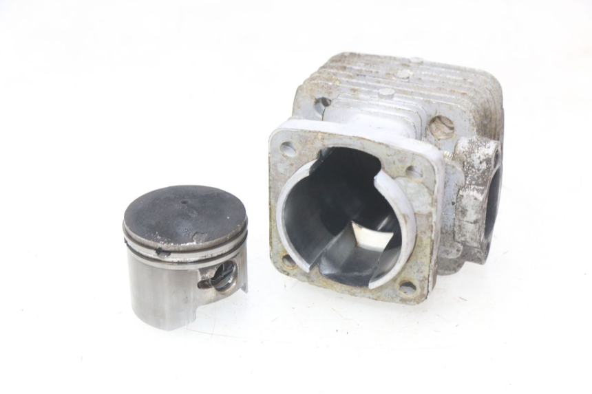 photo de ZYLINDER KOLBEN POCKET BIKE CROSS 50 - Zoom auf Gebrauchszustand