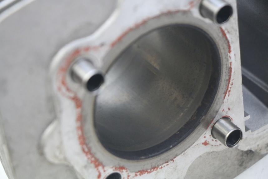 photo de ZYLINDER KOLBEN XTRM FACTORY DIRTBIKE BSE 150 - Oberflächenzustand und Material