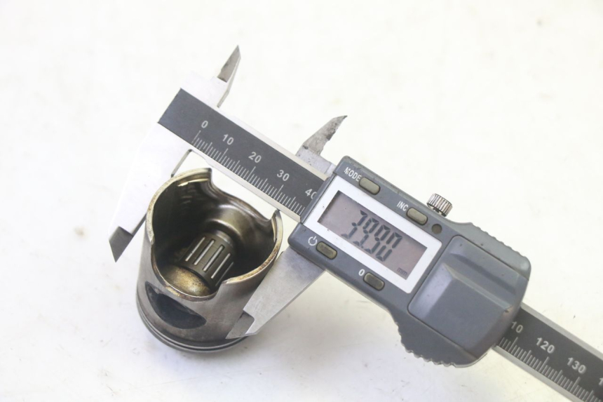 photo de ZYLINDER KOLBEN PEUGEOT ELYSTAR 50 (2002 - 2014) - Detaillierte Sichtprüfung