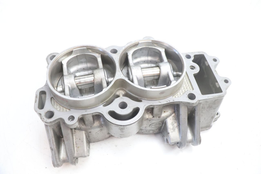 photo de ZYLINDER KOLBEN KAWASAKI ER-6 ER6 N 650 (2005 - 2009) - Details der Befestigungspunkte