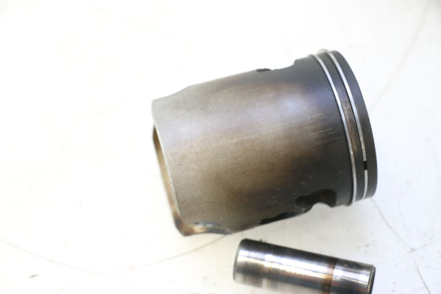 photo de ZYLINDER KOLBEN HONDA FES PANTHEON 2T 125 (1998 - 2002) - Hauptansicht