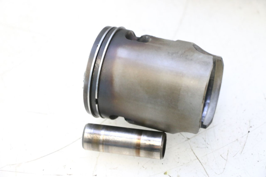 photo de ZYLINDER KOLBEN HONDA FES PANTHEON 2T 125 (1998 - 2002) - Detailansicht des Bauteils