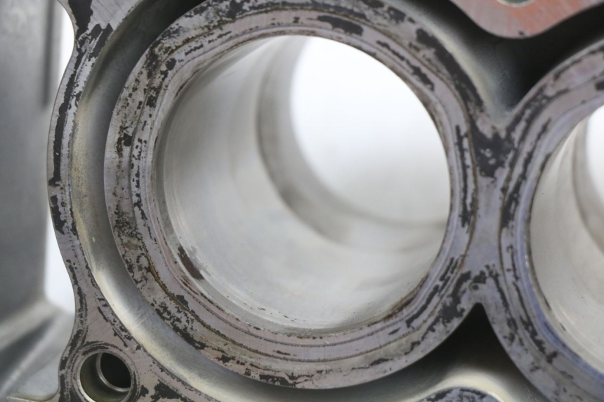 photo de ZYLINDER KOLBEN HONDA FJS SILVER WING SILVERWING 400 (2005 - 2008) - Weitere Ansicht des Artikels