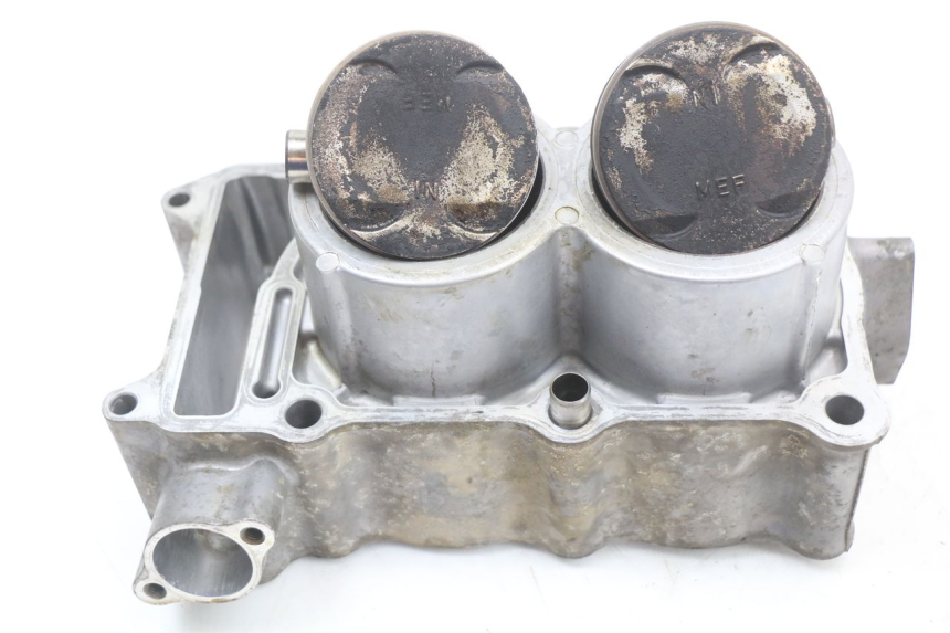 photo de ZYLINDER KOLBEN HONDA FJS SILVER WING SILVERWING 400 (2005 - 2008) - Zoom auf Gebrauchszustand