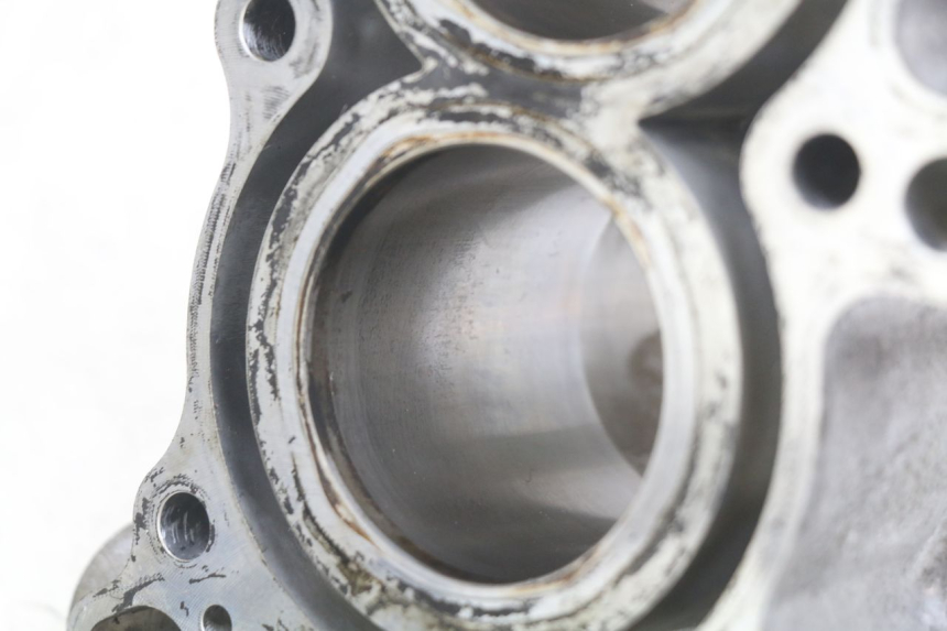 photo de ZYLINDER KOLBEN HONDA FJS SILVERWING SILVER WING 400 (2009 - 2016) - Technische Nahaufnahme