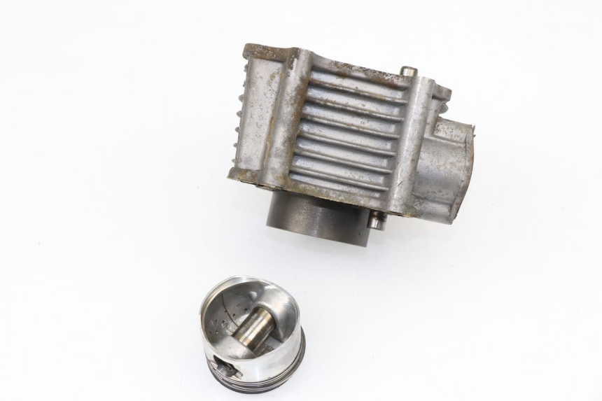 photo de ZYLINDER KOLBEN REVATTO FUTURA GT 125 (2006 - 2008) - Oberflächenzustand und Material