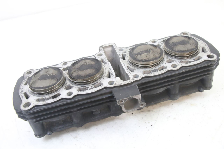 photo de ZYLINDER KOLBEN YAMAHA FZS FAZER 600 (2001 - 2003) - Alternative Perspektive